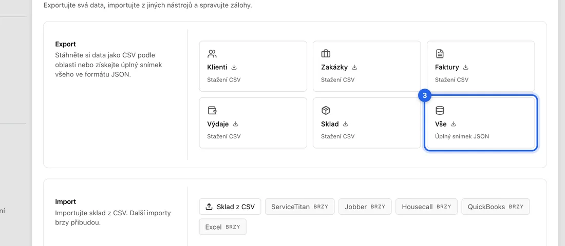Nebo klikněte na Vše (Úplný snímek JSON). Dostanete jeden soubor ZIP se všemi záznamy ve formátu JSON a s nahranými soubory. U velkého účtu to může trvat minutu nebo dvě.